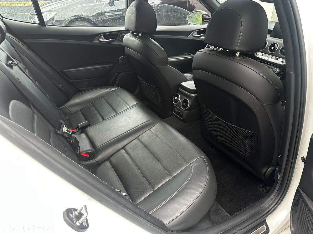 Kia Stinger 3.3 T-GDI V6 GT Prestige Line AWD - 21