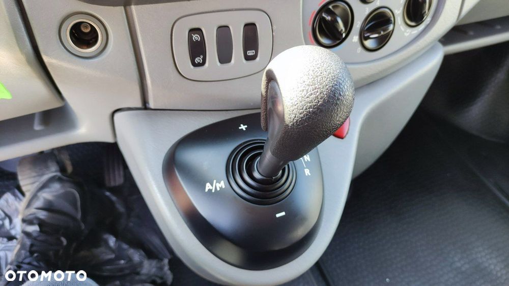 Opel Vivaro - 30