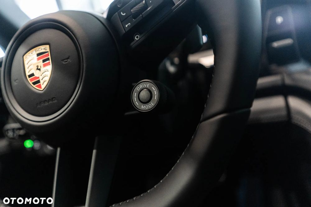 Porsche Panamera 4 E-Hybrid PHEV - 18