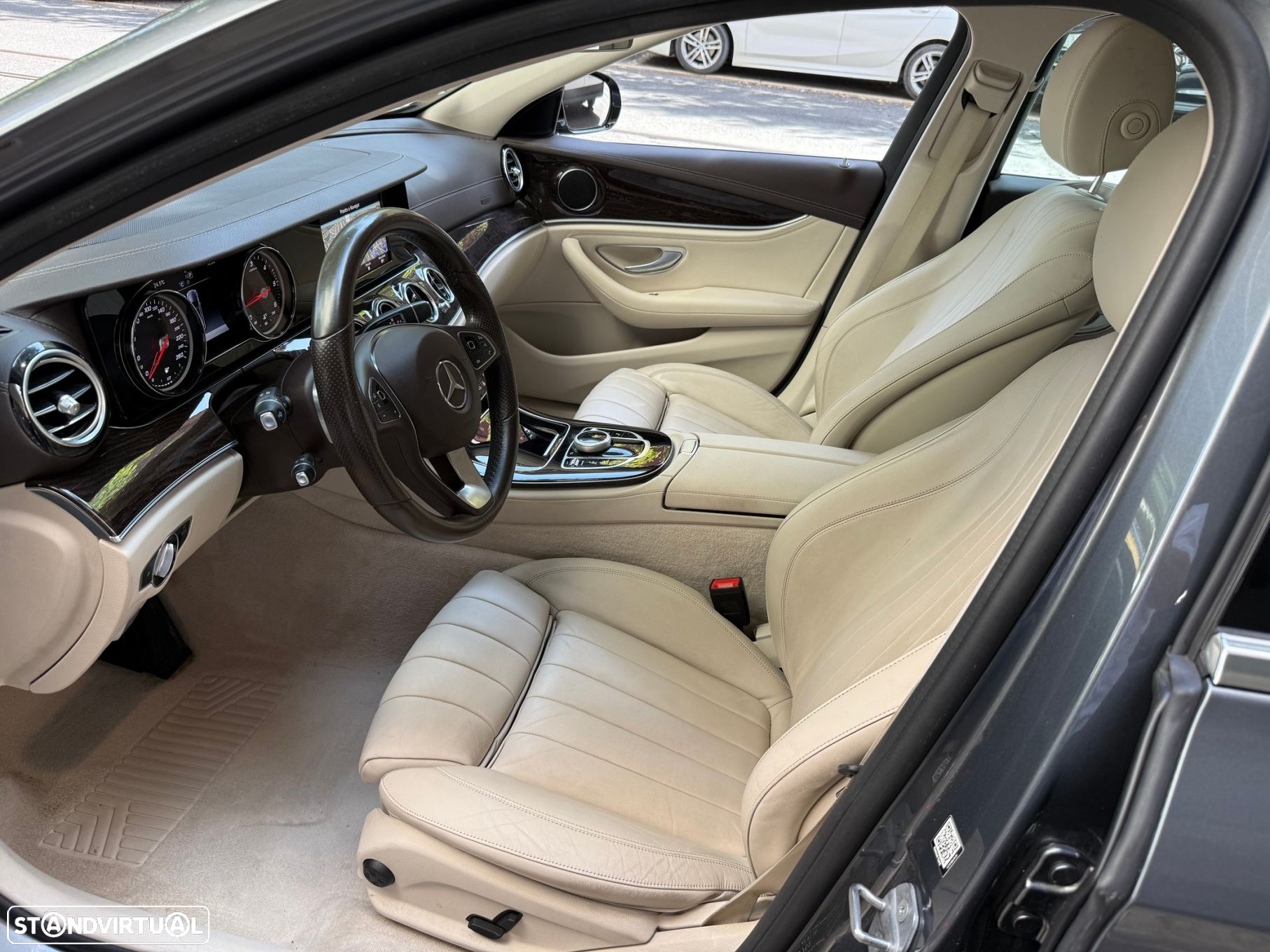 Mercedes-Benz E 220 d Exclusive - 8
