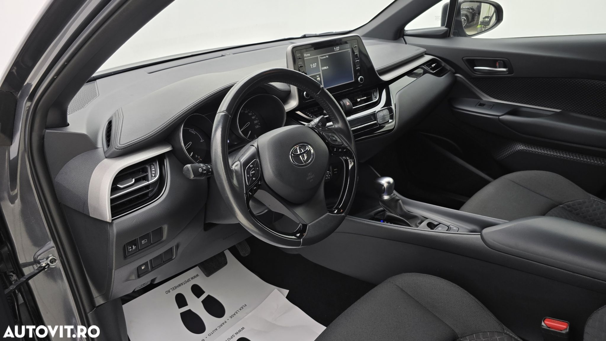 Toyota C-HR 1.8 HSD 122 CP 4x2 CVT Core - 13