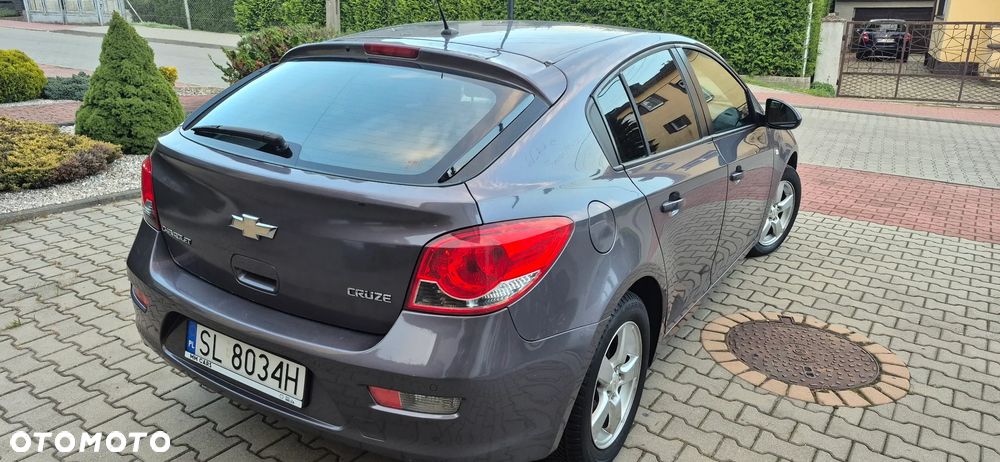 Chevrolet Cruze 2011 photo 3