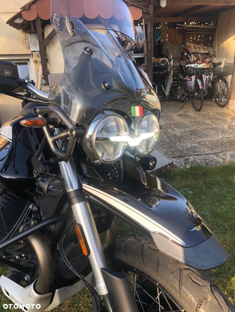 Moto Guzzi V85 - 8