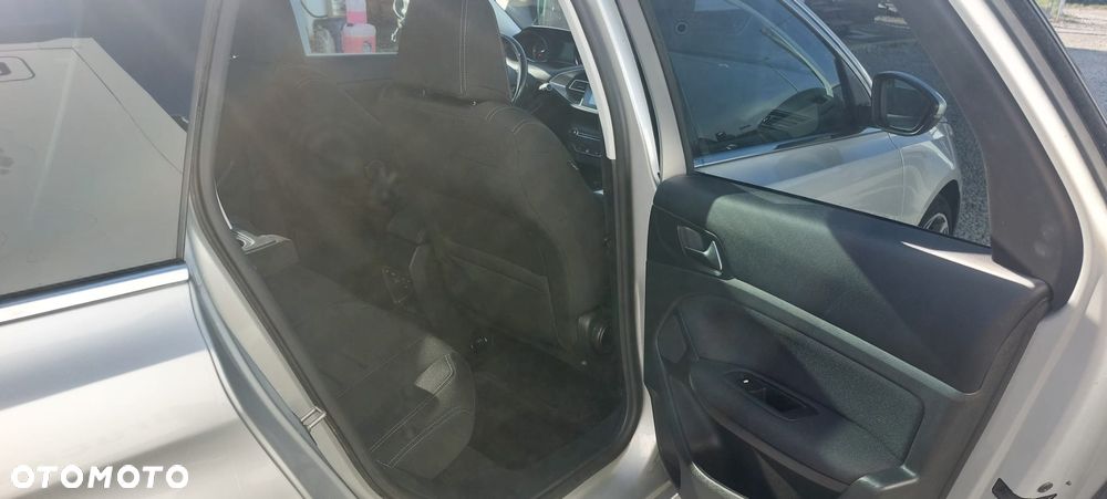 Peugeot 308 HDi FAP 150 Business Line Niveau 2 - 8