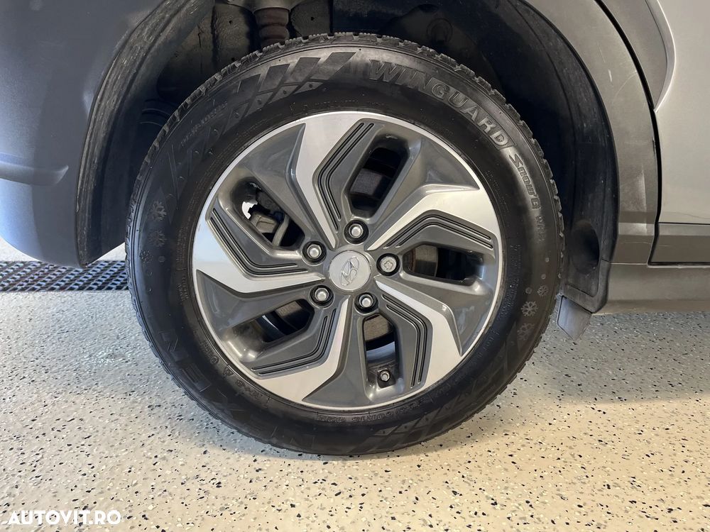 Hyundai KONA - 26