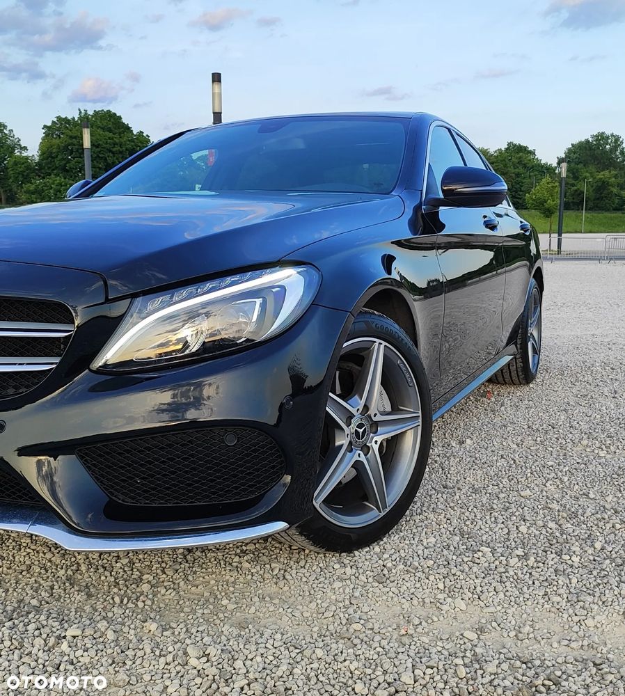 Mercedes-Benz Klasa C 200 4-Matic 9G-TRONIC - 2