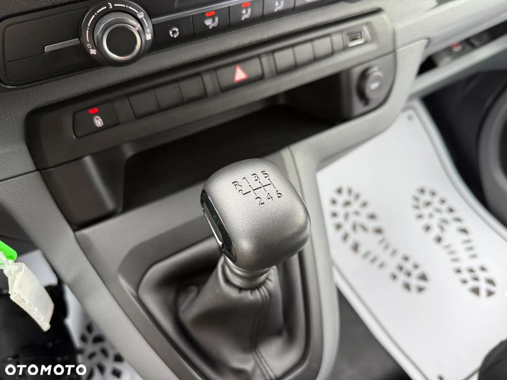 Opel Vivaro Kombi Extra Long 2,8t Enjoy - 37