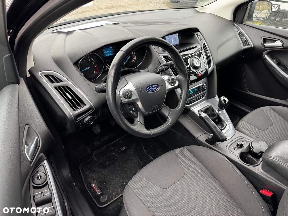 Ford Focus 1.6 EcoBoost Titanium - 37