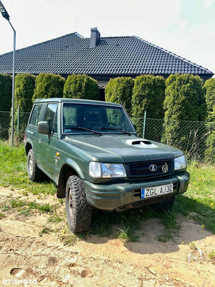 Hyundai Galloper - 1