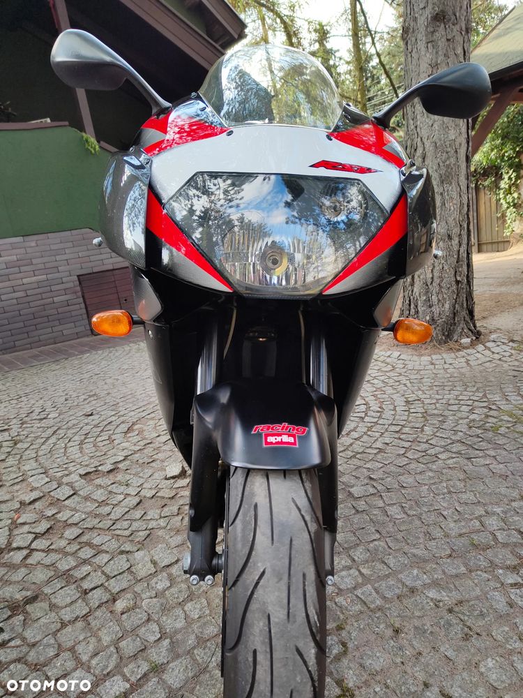 Aprilia RSV - 12