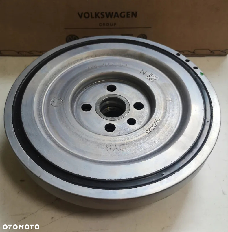 OE NOWE KOŁO PASOWE WAŁU VW CRAFTER II MAN 2.0 04L105251N - 2