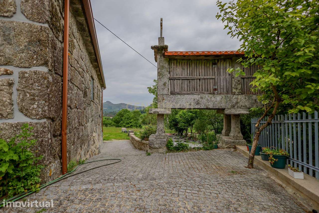Moradia Renovada em Aboim da Nóbrega Gondomar e Vila Verde, Braga - Grande imagem: 4/28