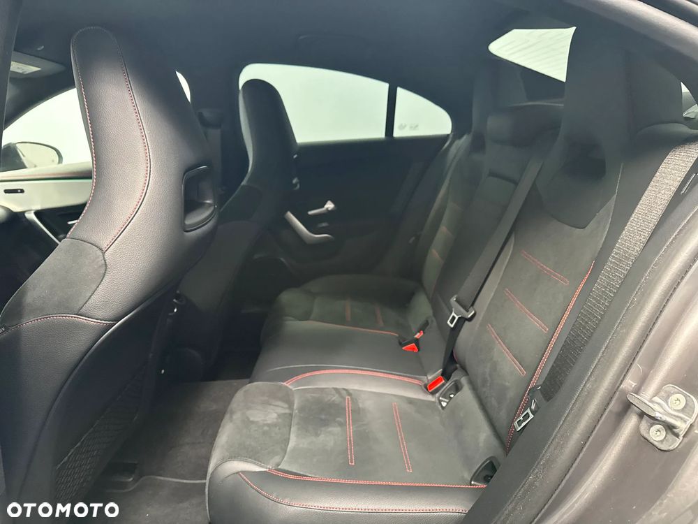 Mercedes-Benz CLA 220 4Matic 8G-DCT Edition AMG Line - 20