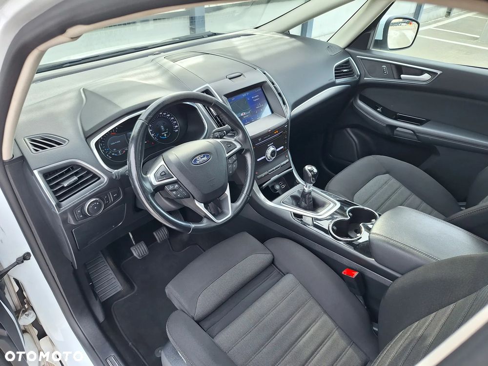Ford S-Max 2.0 EcoBlue Titanium - 17