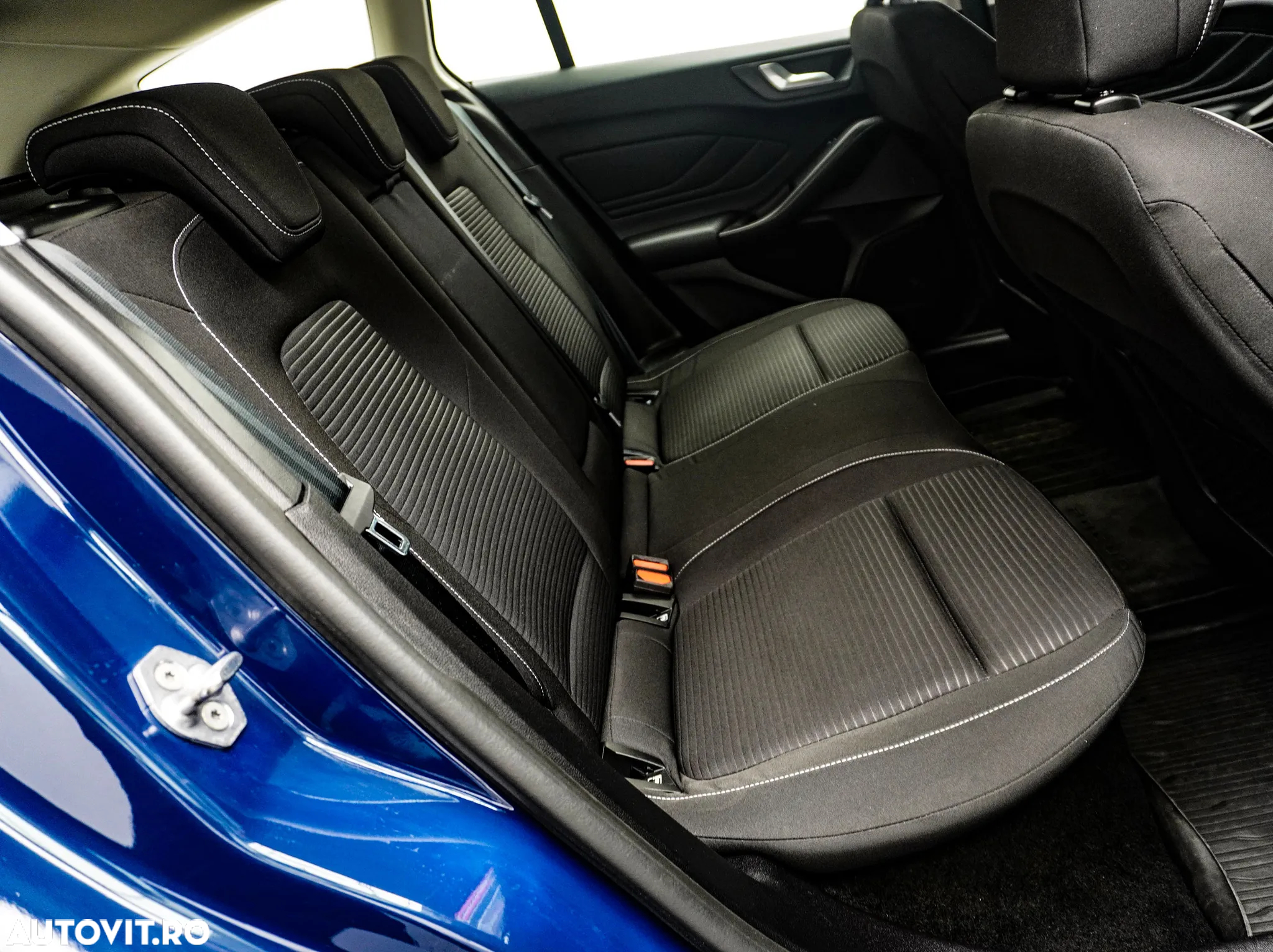 Ford Focus 1.0 EcoBoost Titanium Business - 17