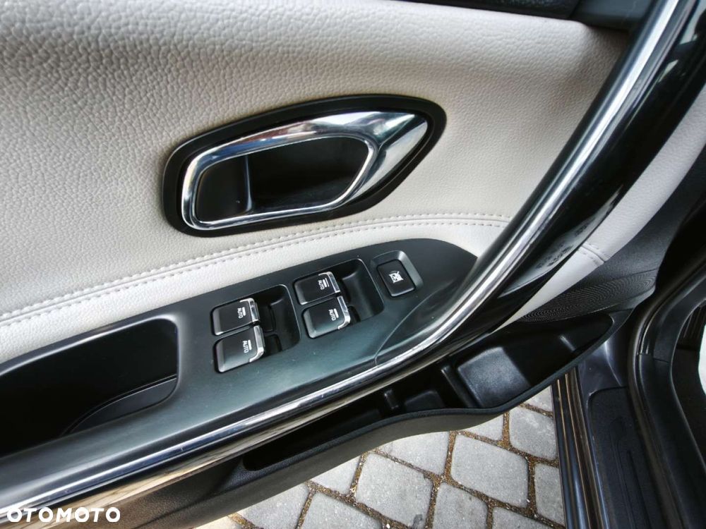Kia Ceed - 13