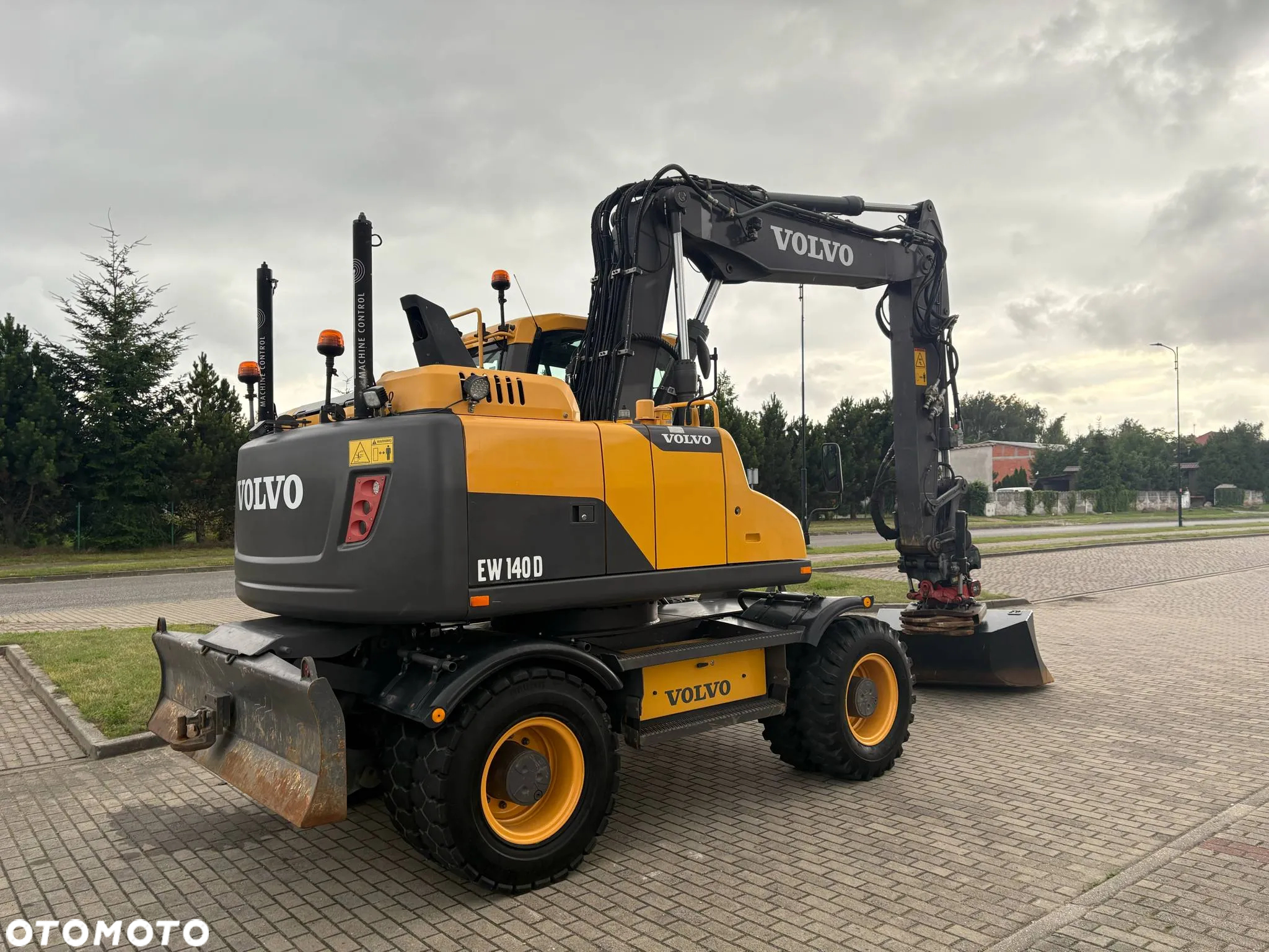 Volvo EW 140D ROTOTILT SZCZYPCE SYSTEM LEICA - 4