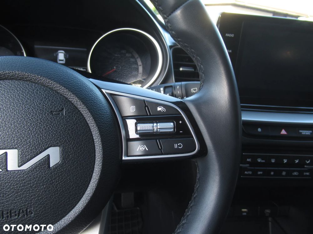 Kia Ceed 1.5 T-GDI M - 14