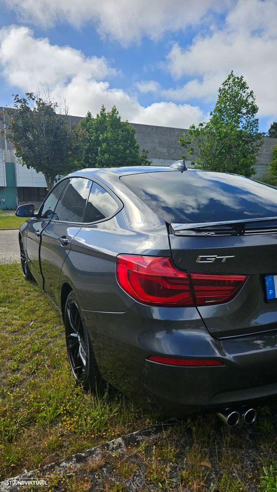 BMW 320 d Sport Line - 10