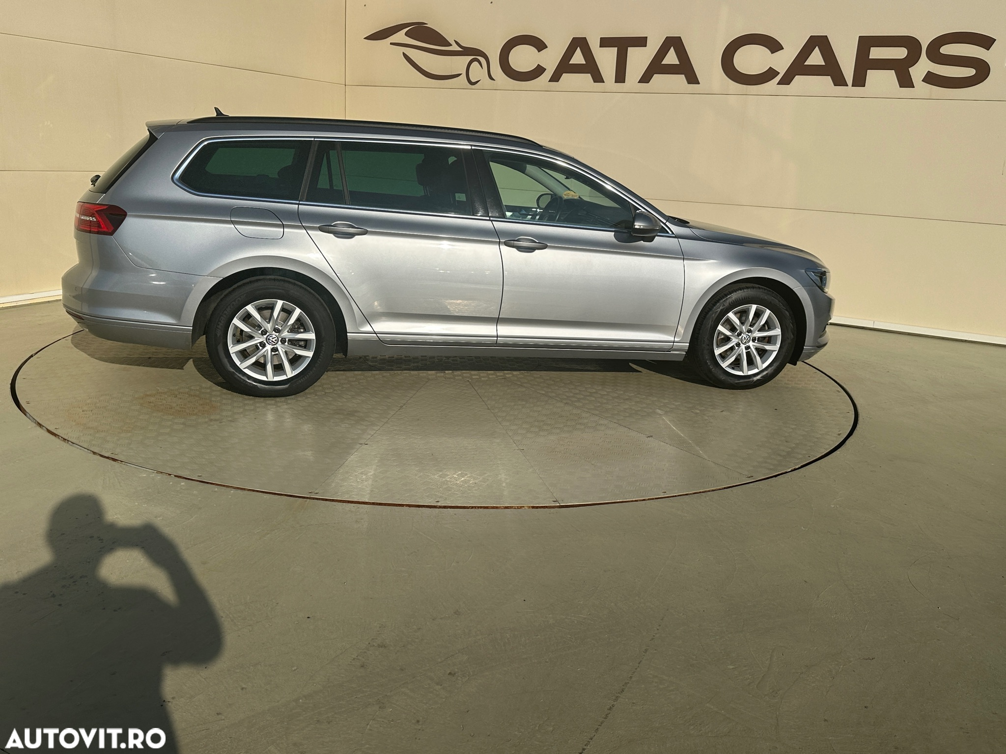 Volkswagen Passat Variant 2.0 TDI DSG (BlueMotion Technology) Comfortline - 14