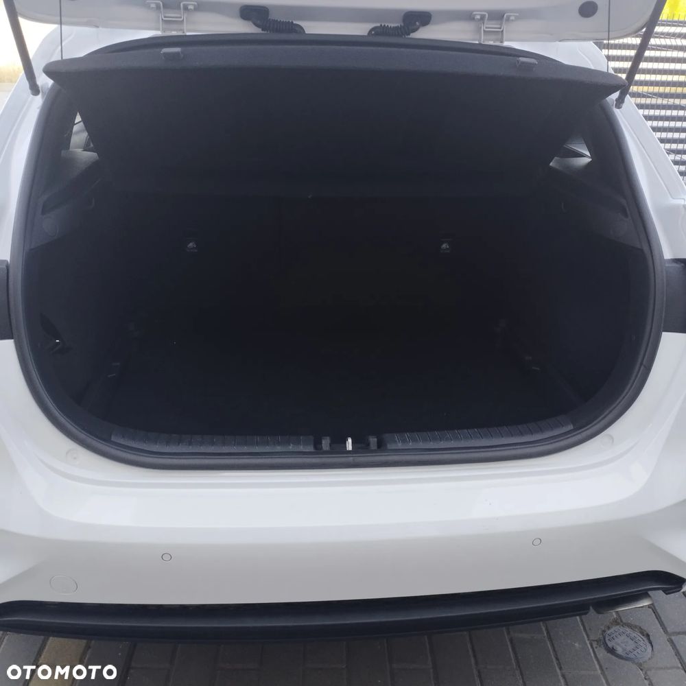 Kia Ceed 1.4 T-GDI M - 10