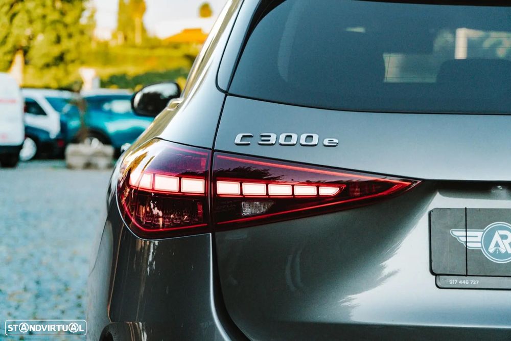 Mercedes-Benz C 300 e AMG Line - 11