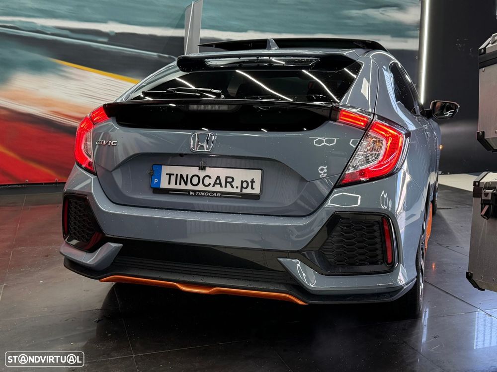Honda Civic 1.0 i-VTEC Executive CVT - 9