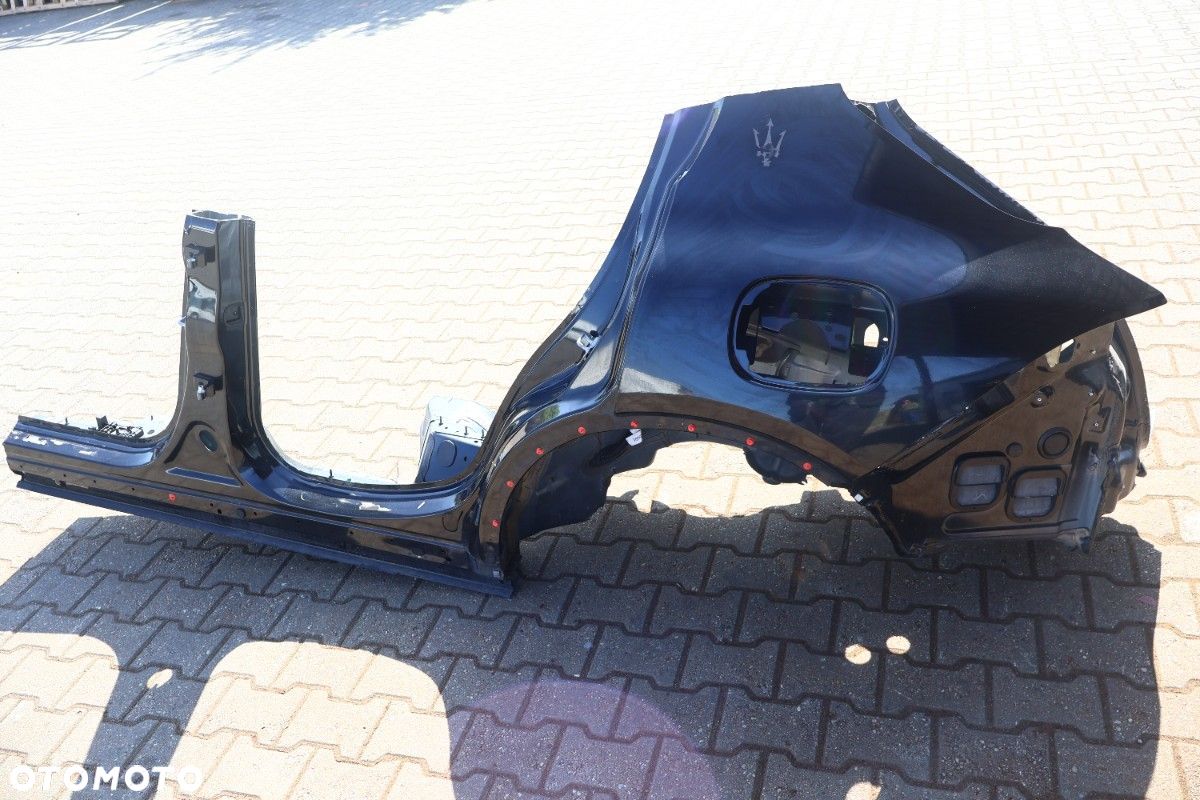 MASERATI GRECALE ĆWIARTKA BŁOTNIK LEWA TYŁ - 1