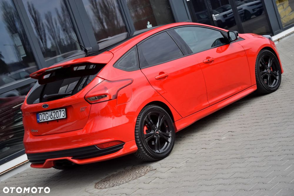 Ford Focus ST - 4