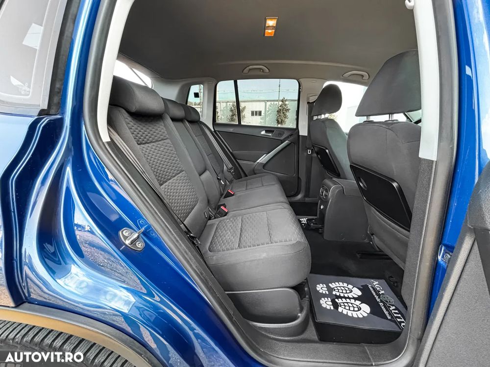Volkswagen Tiguan - 10