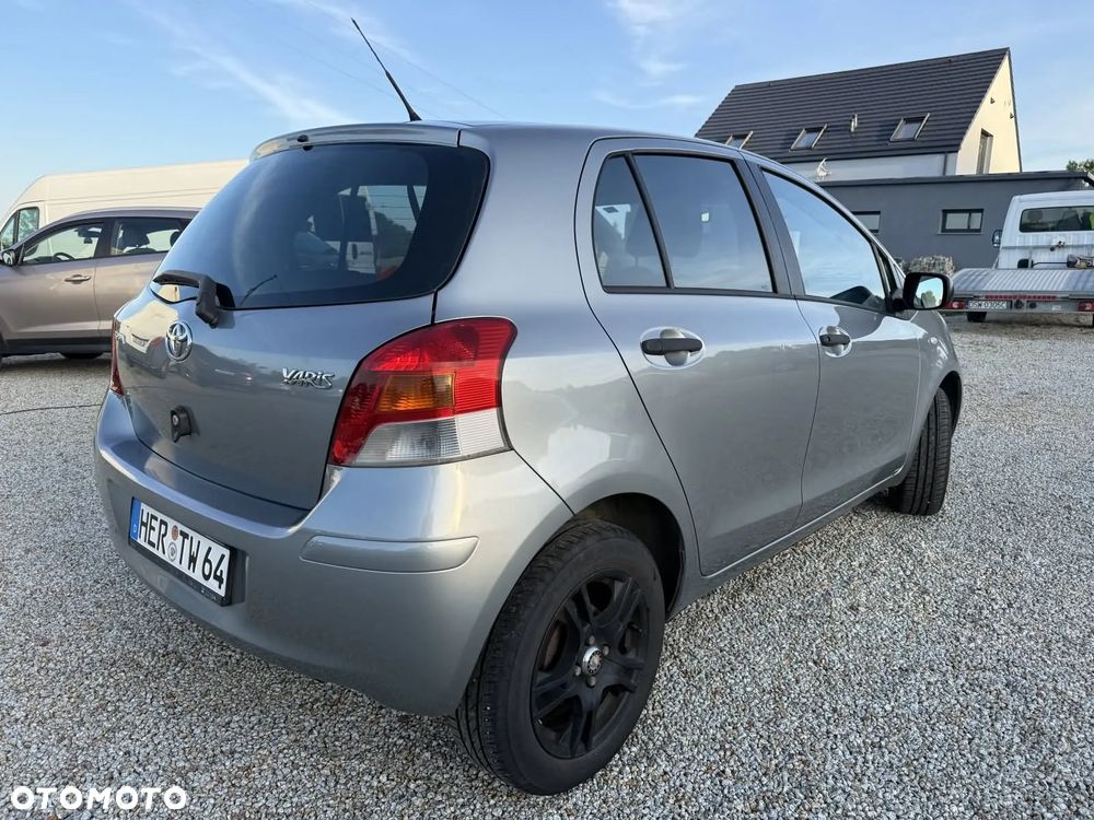 Toyota Yaris 1.0 VVT-i Cool - 5