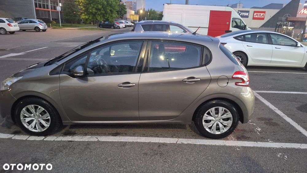 Peugeot 208 82 VTI Allure - 26