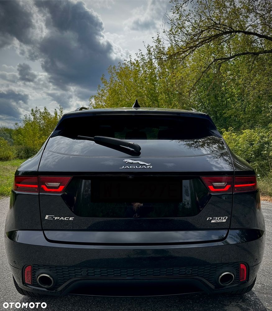Jaguar E-Pace P300 AWD R-Dynamic S - 7