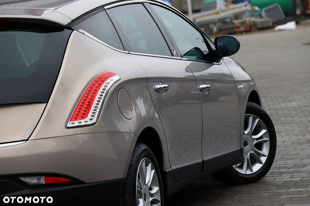 Lancia Delta 1.4 T-Jet 16v Argento - 12