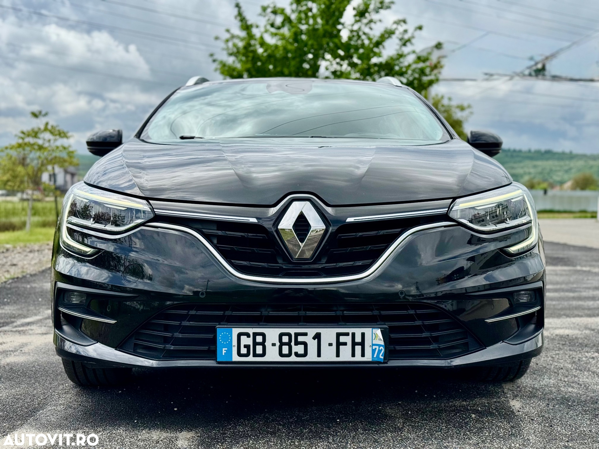 Renault Megane Grandtour E-TECH Plug-in 160 BUSINESS EDITION - 7