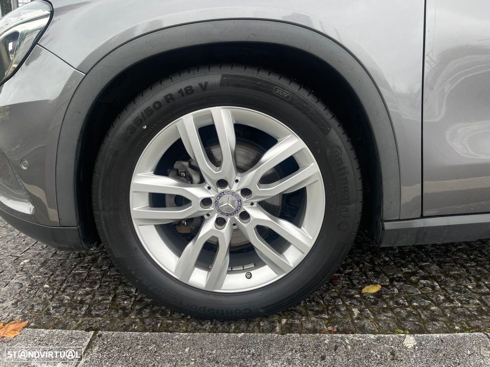 Mercedes-Benz GLA 180 - 13