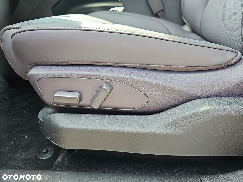 Leapmotor C10 - 11
