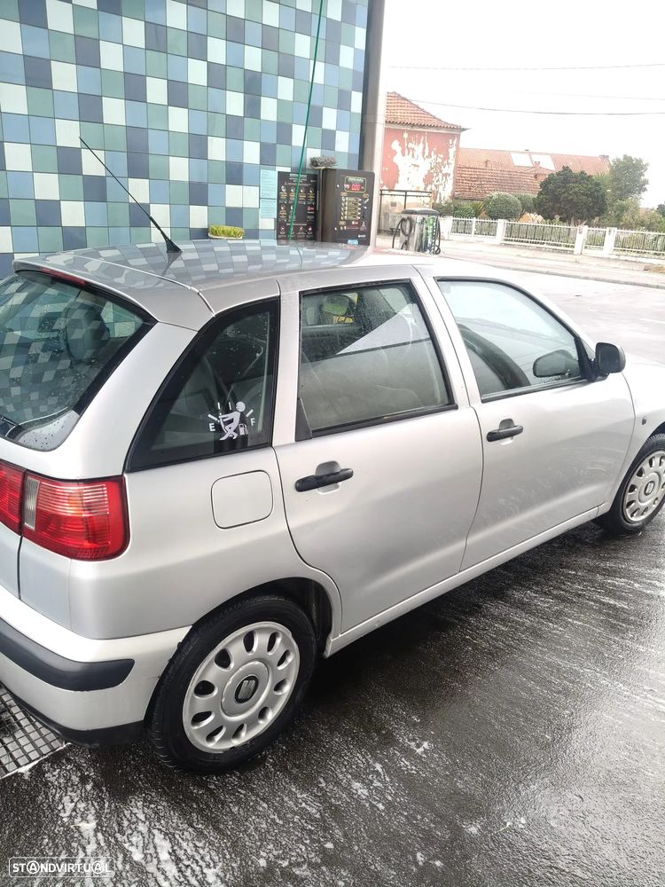 SEAT Ibiza 1.0 Passion - 4