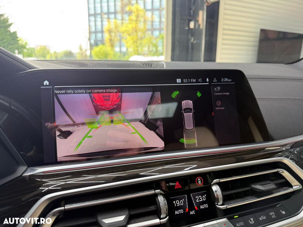 BMW X5 xDrive40i - 11