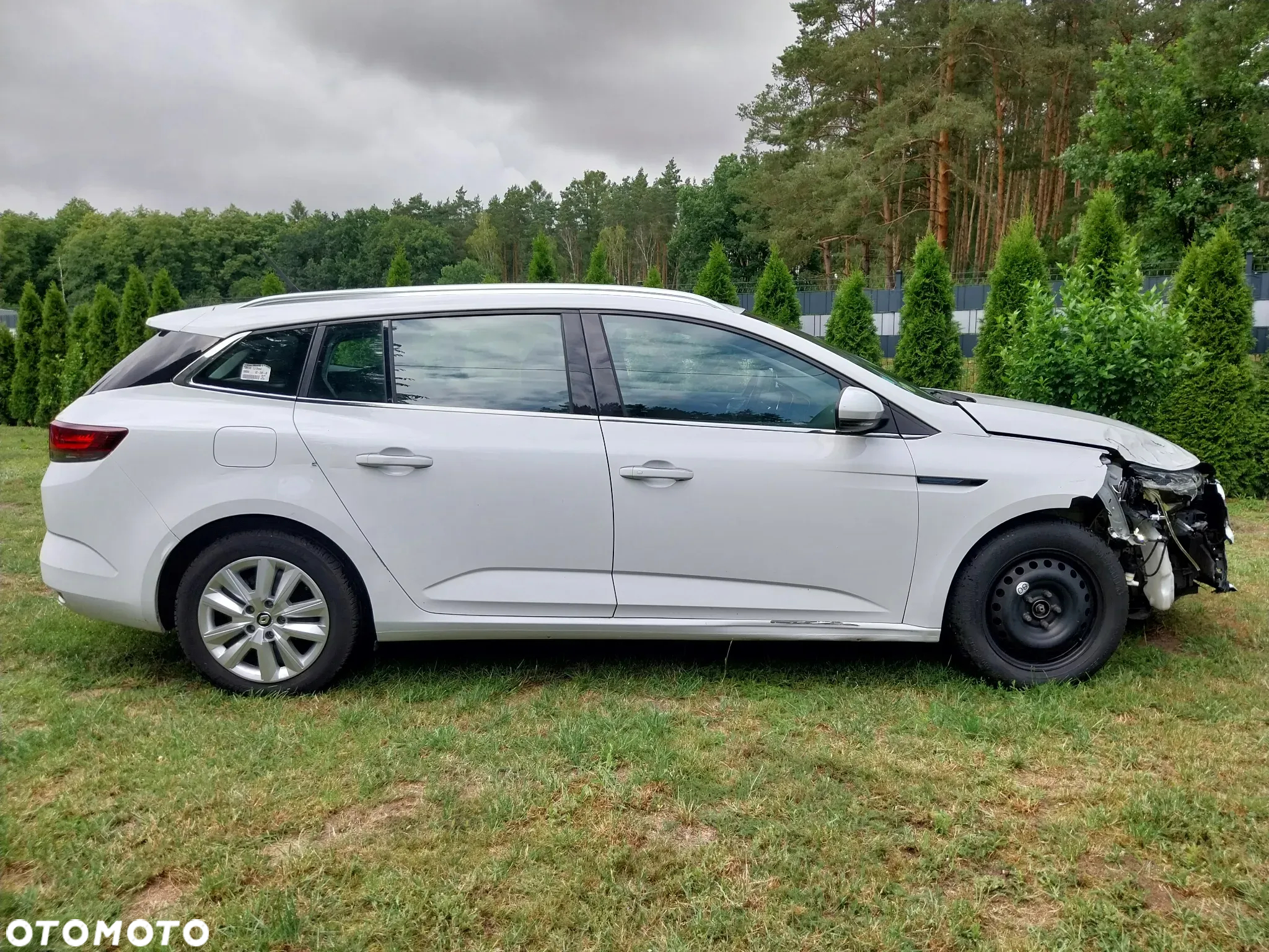 Renault Megane 1.5 Blue dCi Intens - 6