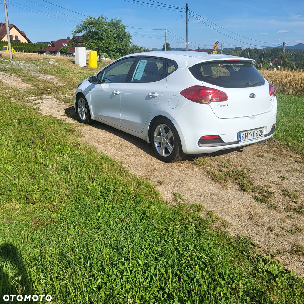 Kia Ceed 1.4 CRDi M - 11