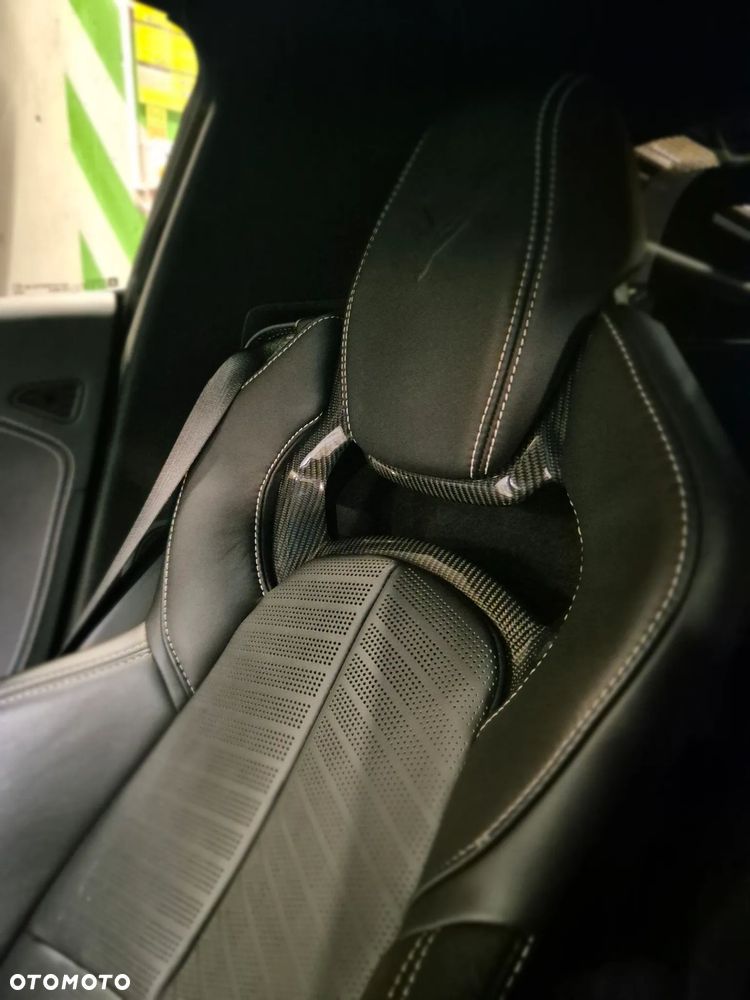 Chevrolet Corvette - 10