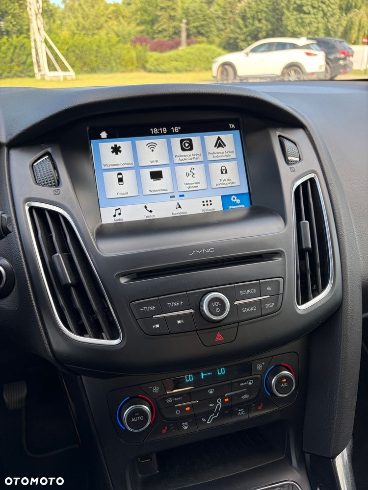 Ford Focus 1.0 EcoBoost STart-Stopp-System TITANIUM - 14