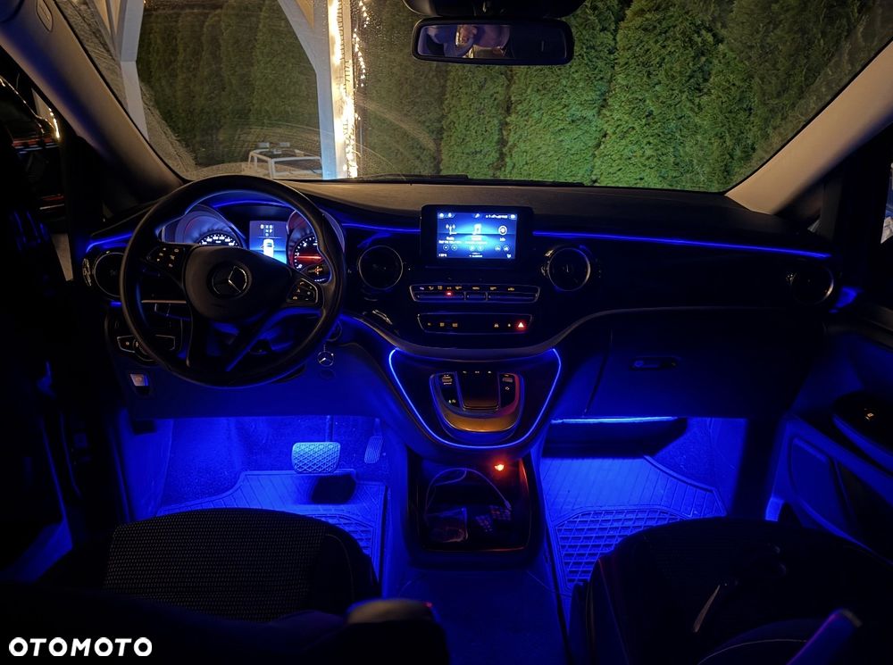 Mercedes-Benz Klasa V 250 d 9G-Tronic - 22