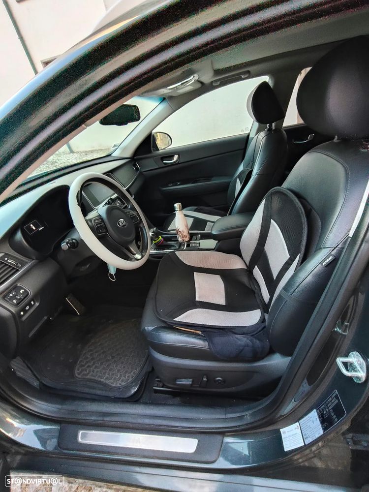 Kia Optima SW - 3