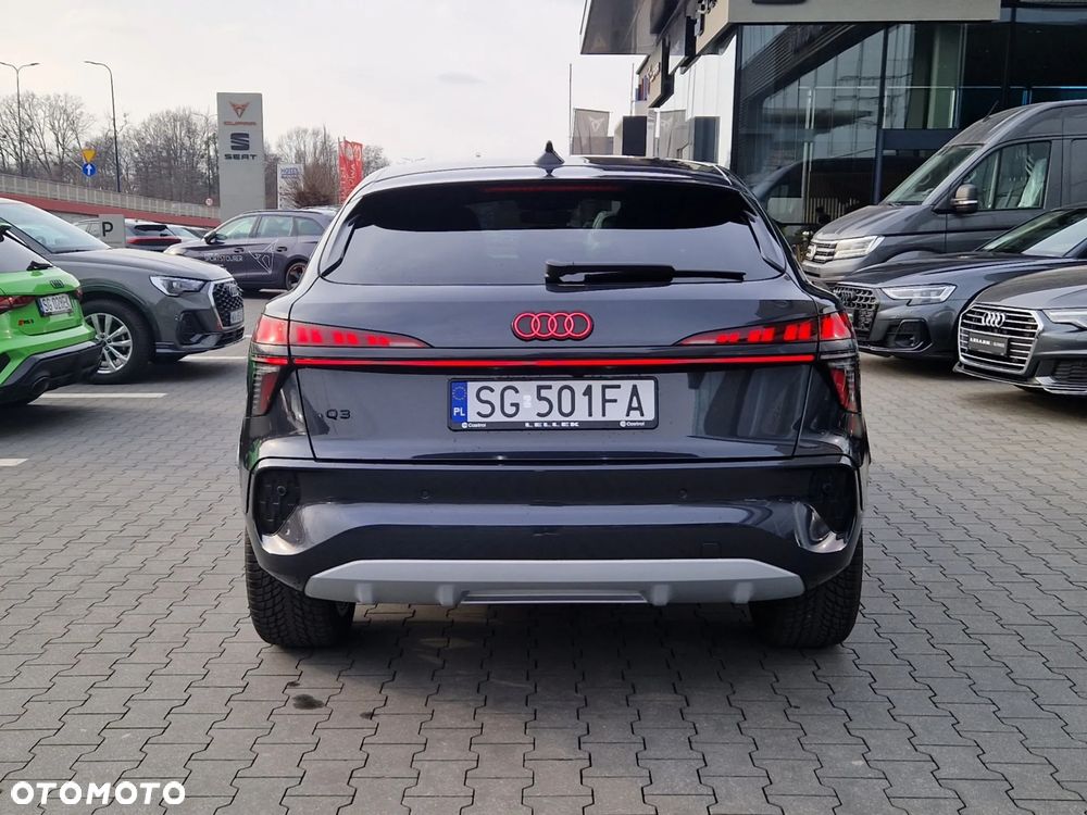 Audi Q3 Sportback - 6