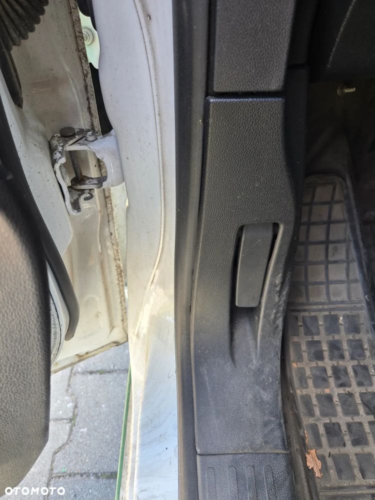 Peugeot Partner - 11