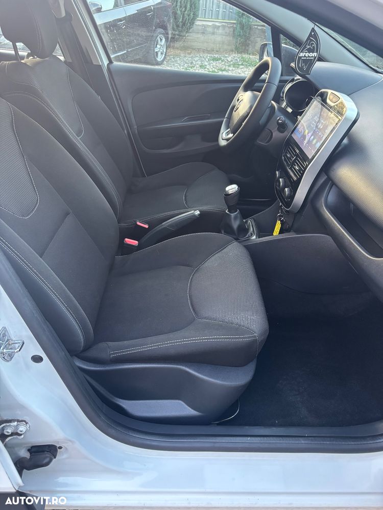Renault Clio - 7