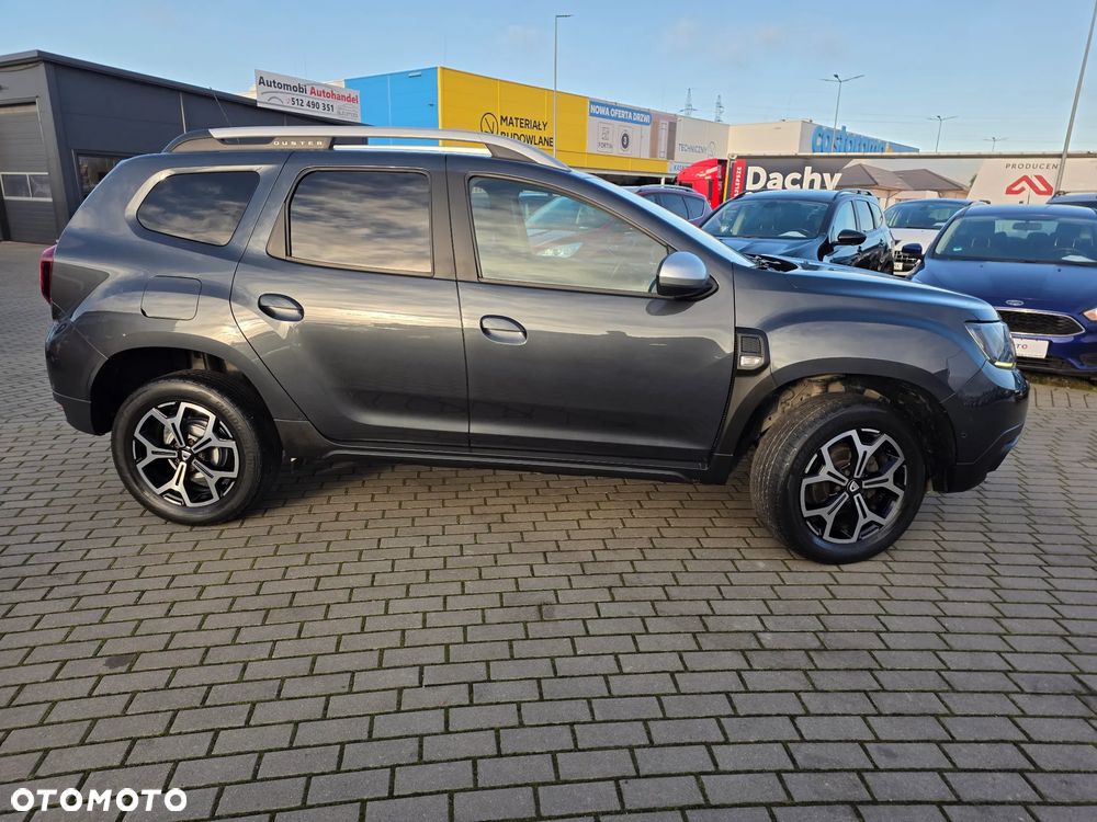 Dacia Duster 1.6 SCe Urban Explorer S&S - 10