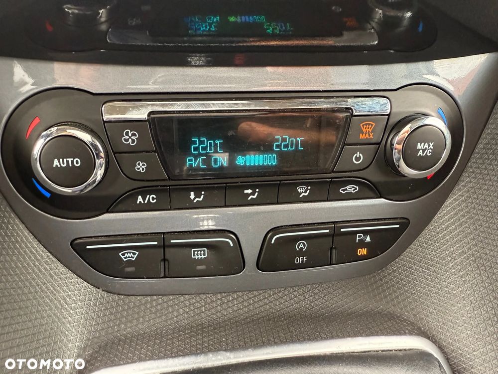 Ford Tourneo Connect 1.0 EcoBoost Start-Stop Titanium - 23